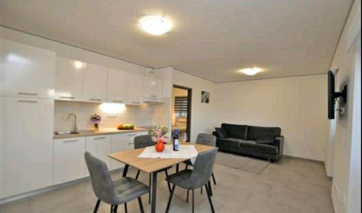 Appartamento Apartman Bregi**** Donji Rukavac Esterno foto